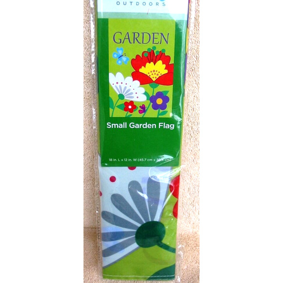 Trueliving Outdoors Garden Flag with Flowers and Butterflies 18 x 12 Inches - Picture 1 of 2